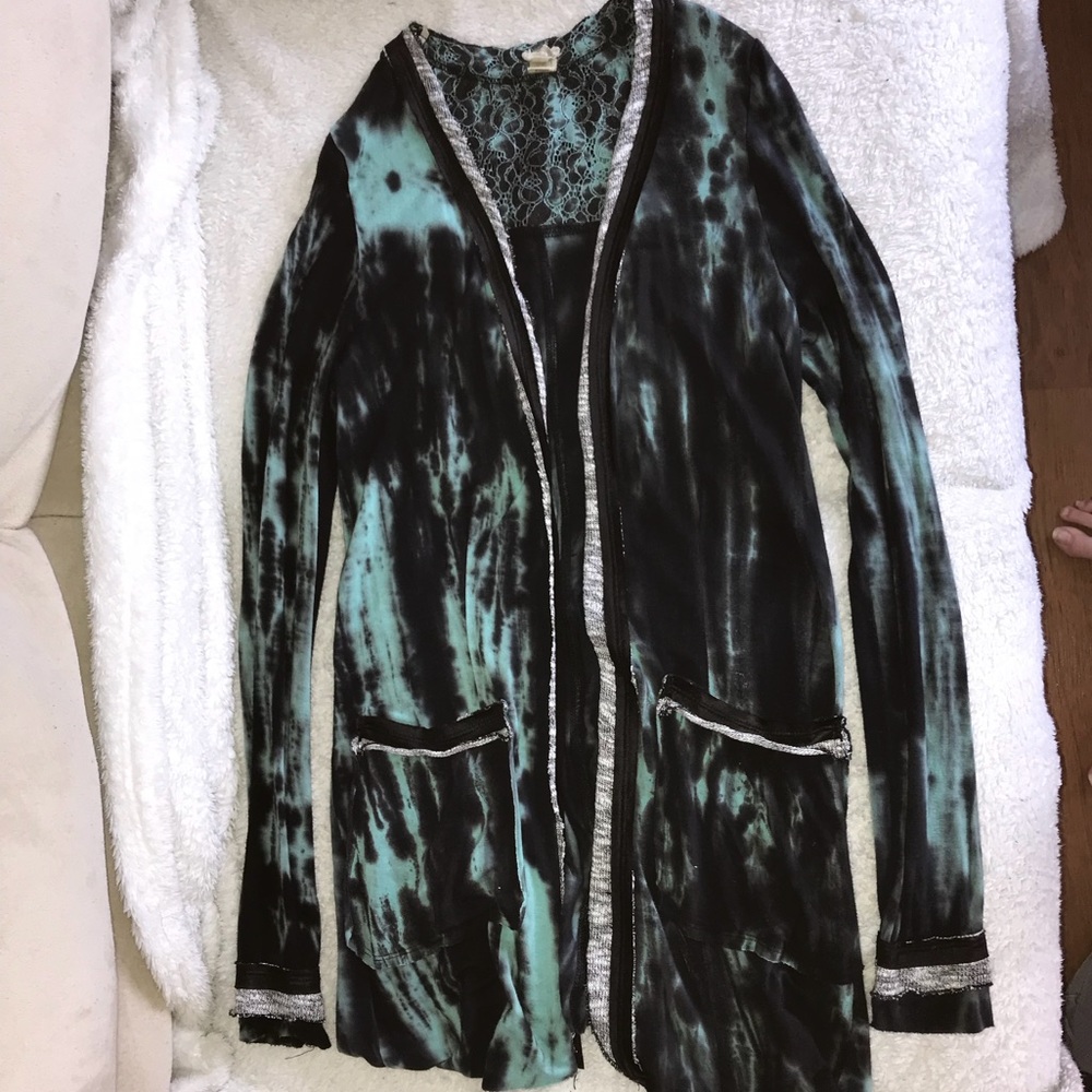 Gimmicks bye BKE long cardigan sweater tye dye